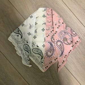 Women’s Colored Bandana